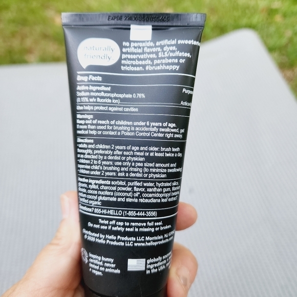 Hello Activated Charcoal Epic Whitening Toothpaste 4 oz - Picture 3 of 7